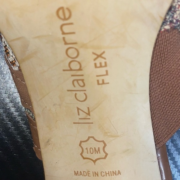 Liz Claiborne Mule Leather Flex Philomena 2 Embellished tapestry Clogs - Picture 9 of 9